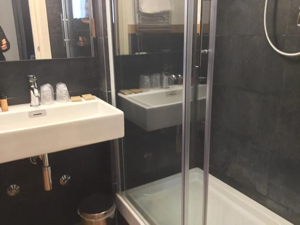 Rhome Terminal Guest House Rome Italy